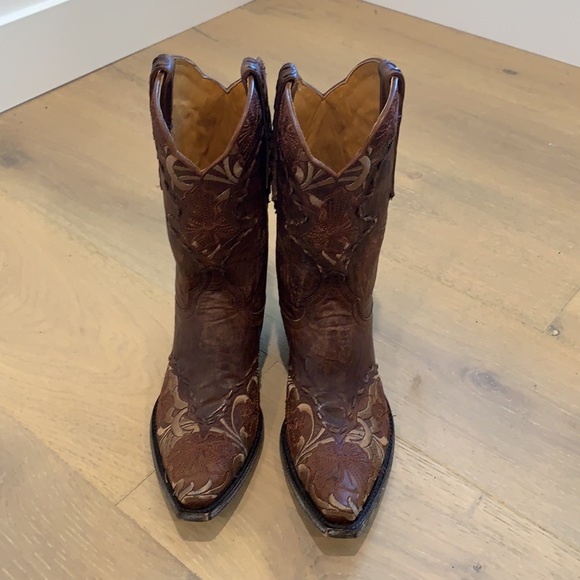Distressed Antique Brown Leather Boots - Picture 5 of 8